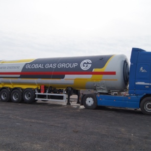 GlobalGasGroup roadtrain for transportation of liquefied natural gas